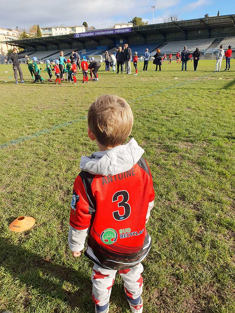 Logo Sud Recyclage, partenaire local, sur maillot rugby