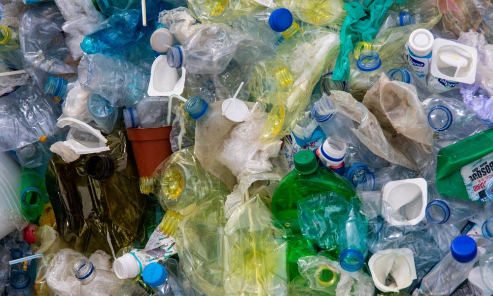 Les meilleures pratiques pour la réduction des déchets plastique en entreprise